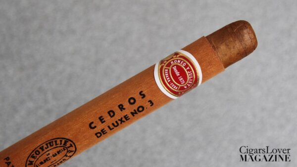 Romeo Y Julieta - Cedros de Luxe No.3